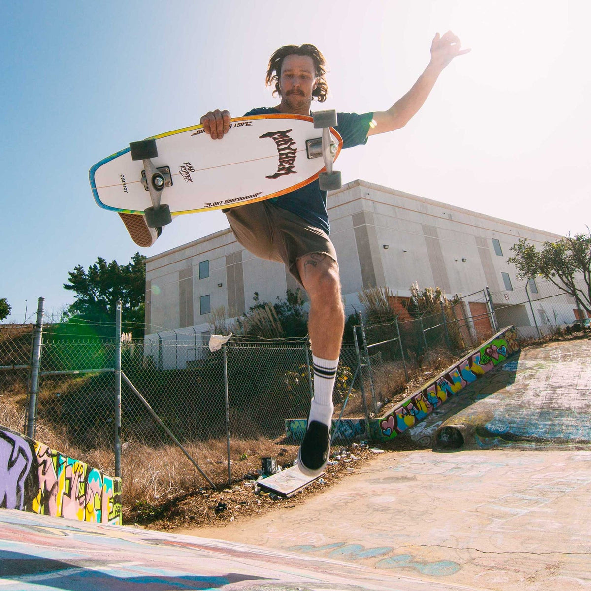 Trucks Carver CX en session de skatepark