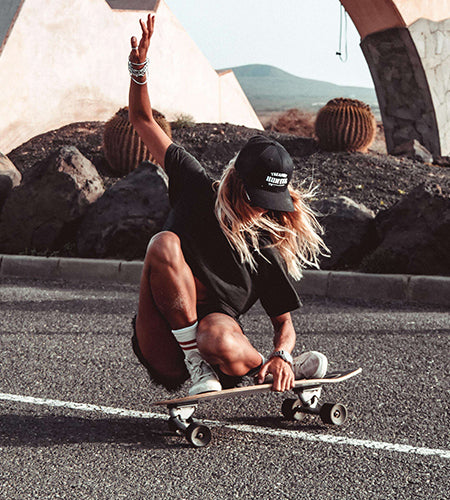 Marina Brisset, rideuse française de la team Carver Europe, surfskate et bowl
