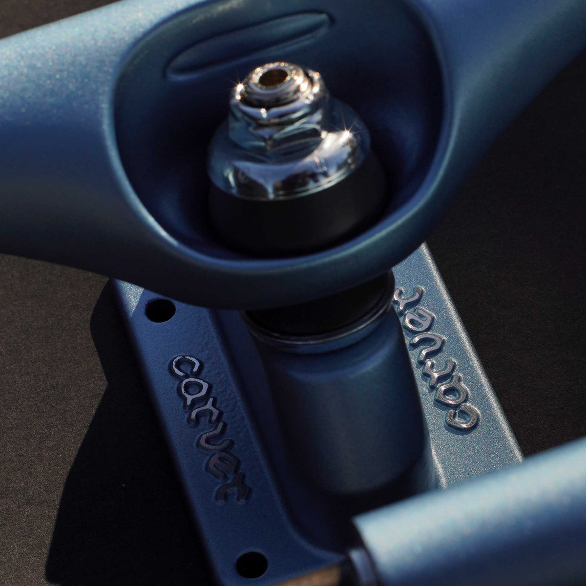 Carver Trucks CX 6.5" — photo lifestyle 3