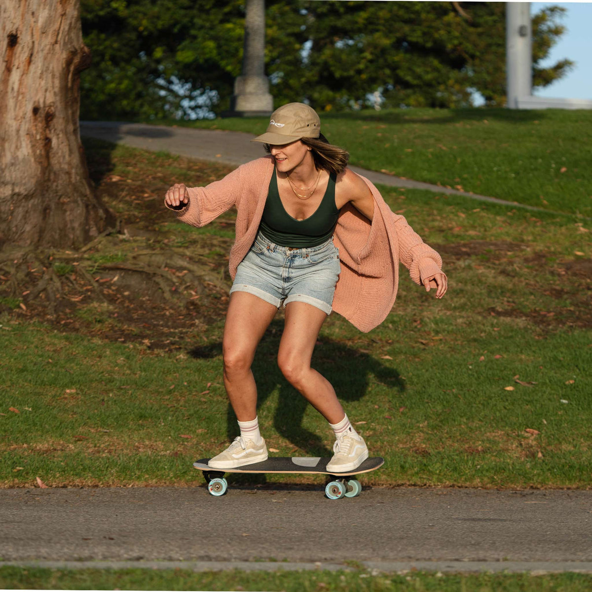 Loaded Surfskate Ballona Orca 27.75" — photo lifestyle 1