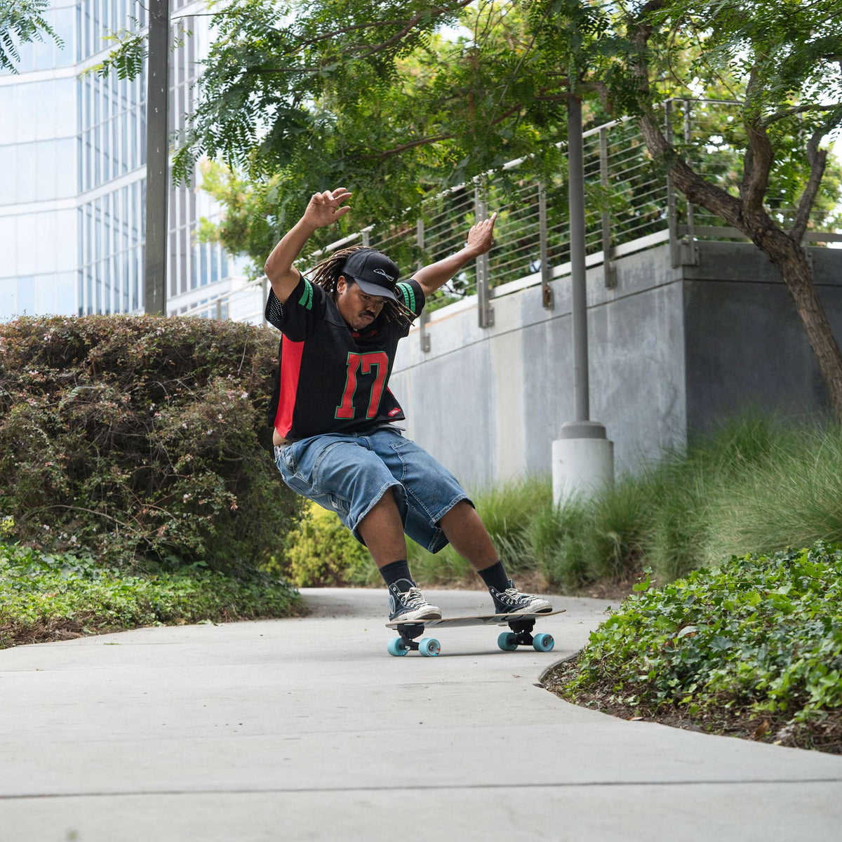 Loaded Surfskate Ballona Orca 27.75" — photo lifestyle 3